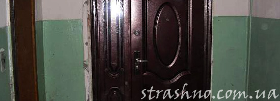 Взгляд ночью из коридора