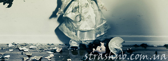 Жуткое шуршание в комнате девочки Жуткое шуршание в комнате девочки