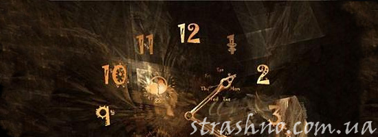 Мистические старинные часы