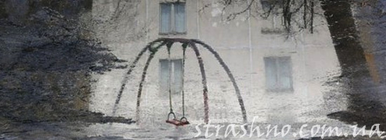 Качели во дворе