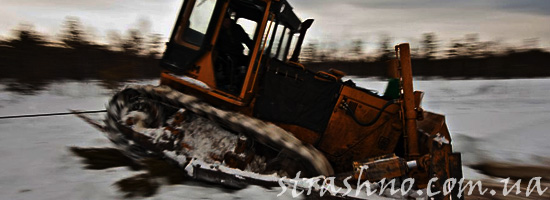 Утонувший трактор