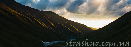 Снежный человек в горах