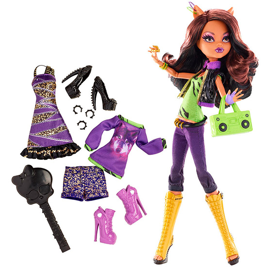 Клодин Вульф из серии Модницы с примерами одежды