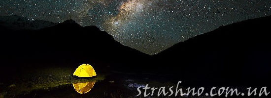 палатка ночью