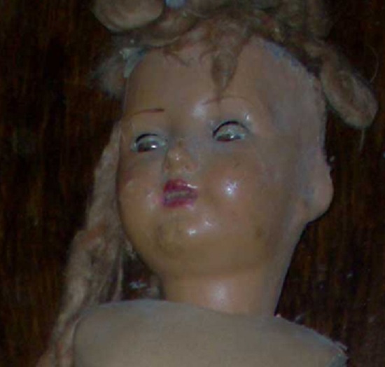 мистическая кукла эмилия