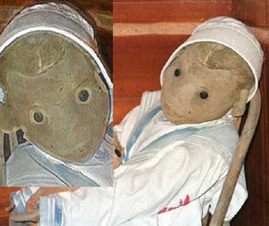 мистическая кукла роберт