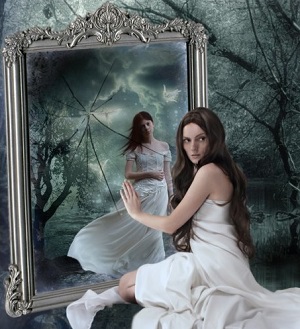 отражение в зеркале зазеркалье