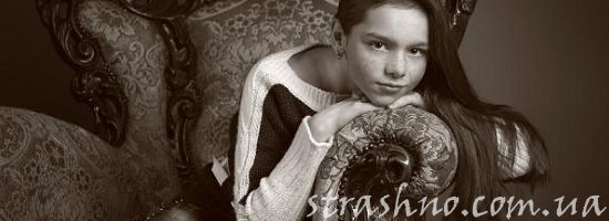 задумчивая девочка