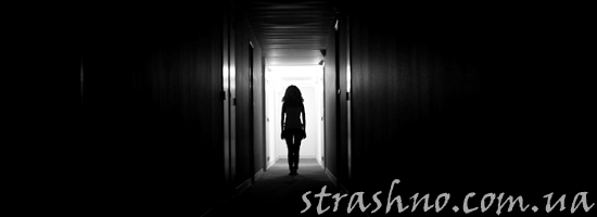 мистика силуэт в коридоре
