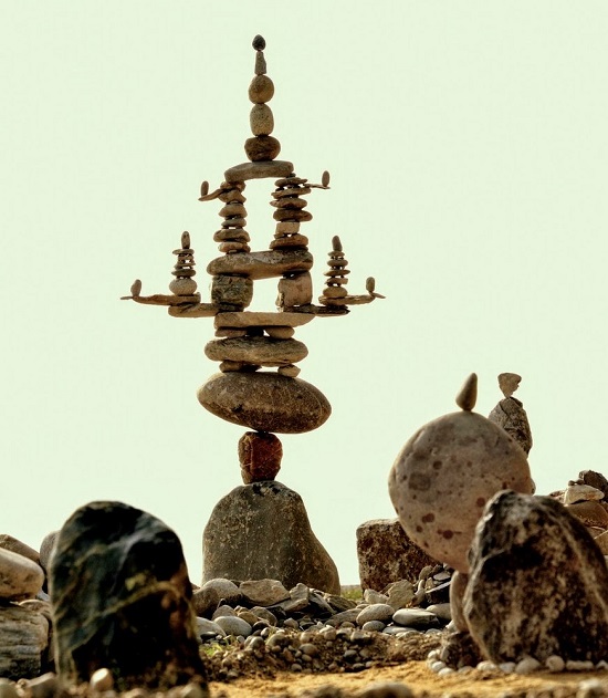 балансирующие камни