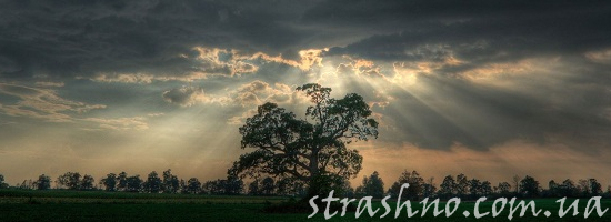 мистика лучи солнца сквозь тучи