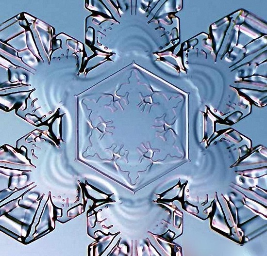 ледяная снежинка