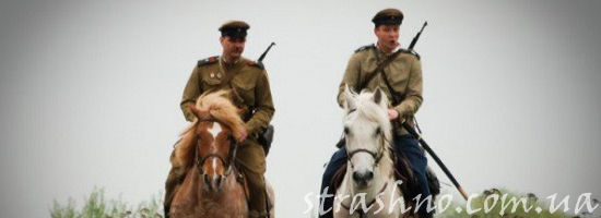 военные верхом