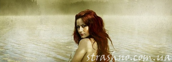 женщина в воде