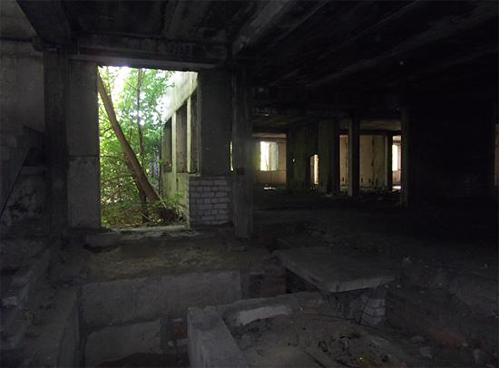 Мрачные развалины