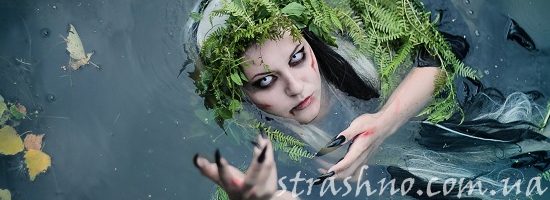 страшная русалка озеро