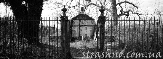 склеп кладбище