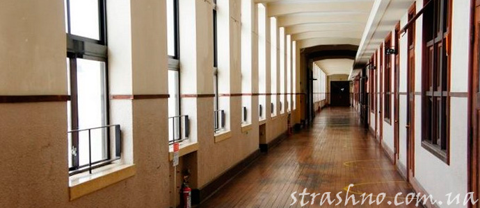 мистика в школьном коридоре