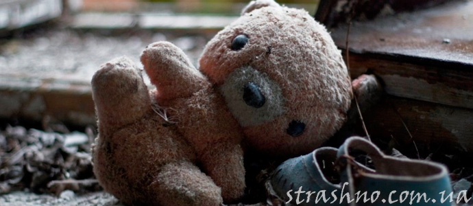 мистическая история о том, почему нельзя подбирать на улице игрушки