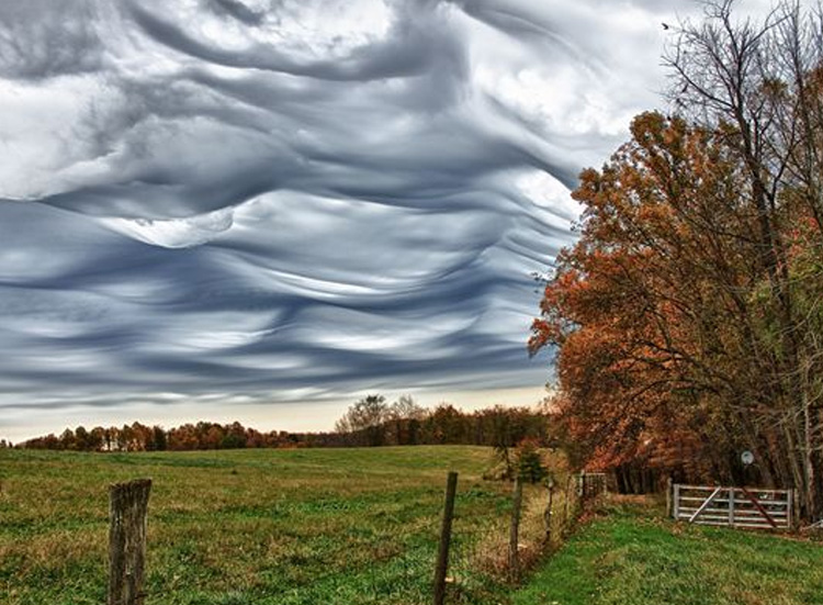 стальные облака