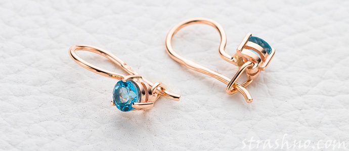 порча на нищету из-за сережек