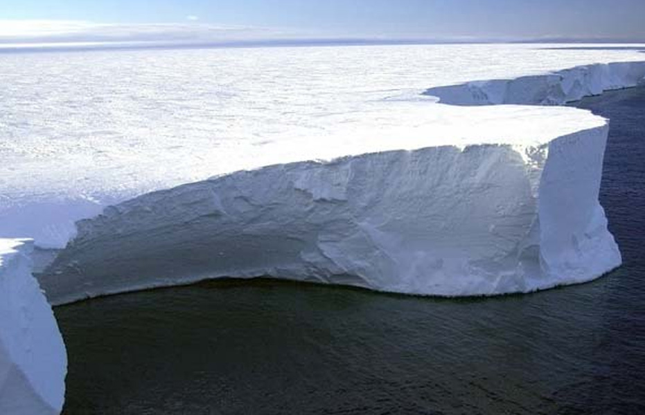 самый большой айсберг в мире