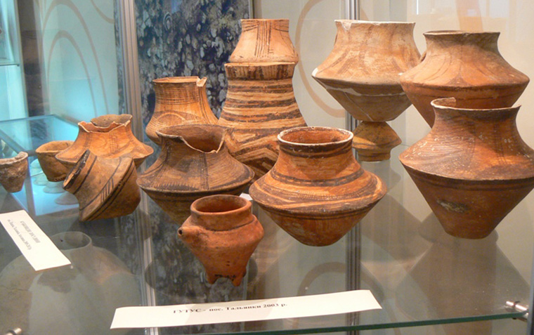 трипольские гончарные изделия