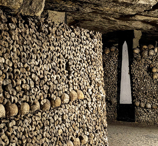 останки людей в каменоломнях