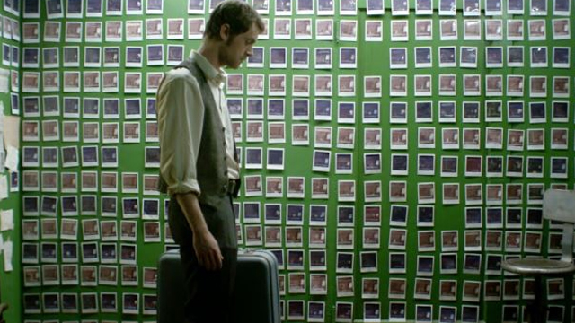 кадр из научного триллера