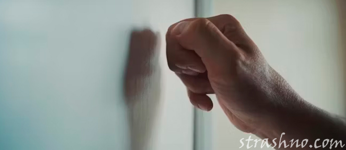 стук в окно